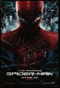 2z032 AMAZING SPIDER-MAN teaser DS 1sh '12 portrait of Andrew Garfield in title role over city!