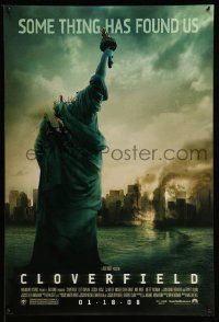2z143 CLOVERFIELD advance DS 1sh '08 wild image of destroyed New York & Lady Liberty decapitated!