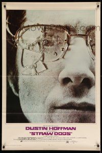 2z736 STRAW DOGS 1sh '72 directed by Sam Peckinpah, c/u of Dustin Hoffman w/broken glasses
