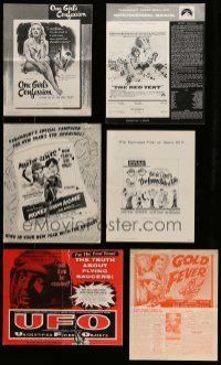 3a073 LOT OF 39 FOLDED UNCUT PRESSBOOKS '50s-70s advertising images for a variety of movies!