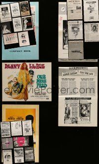 3a075 LOT OF 26 UNFOLDED AND FOLDED UNCUT PRESSBOOKS '50s-60s great movie advertising images!