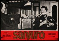 3g238 SANJURO Italian photobusta '68 c/u of man w/sword threatening Toshiro Mifune, Akira Kurosawa