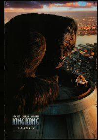 3s015 KING KONG teaser DS 1sh '05 Naomi Watts & ape on rooftop of Empire State Building!