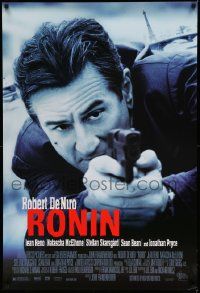 3s525 RONIN DS 1sh '98 cool image of Robert De Niro w/pistol, anyone is an enemy for a price!