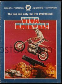 3y045 VIVA KNIEVEL pressbook '77 best artwork of the greatest daredevil jumping his motorcycle!