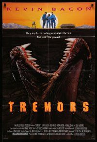 3z918 TREMORS 1sh '90 Kevin Bacon, Fred Ward, great sci-fi horror image of monster worm!