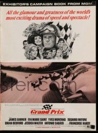 4a658 GRAND PRIX pressbook '67 Formula One race car driver James Garner, John Frankenheimer