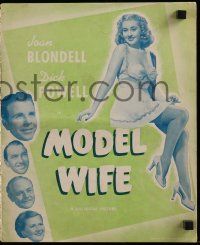 4a785 MODEL WIFE pressbook '41 full-length Joan Blondell in sexy outfit with Dick Powell!