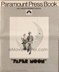 4a826 PAPER MOON pressbook '73 great image of smoking Tatum O'Neal with dad Ryan O'Neal!