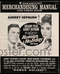 4a865 ROMAN HOLIDAY pressbook R62 Audrey Hepburn & Gregory Peck, directed by William Wyler!
