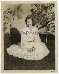 4d290 FRANCES GIFFORD 8x10.25 still '40s great smiling portrait in pretty dress sitting on grass!