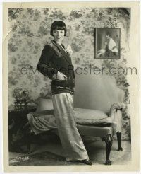 4d388 LOUISE BROOKS 8x10 still '20s Eugene Robert Richee portrait in cool outfit & her famous hair!