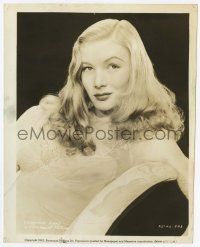 4d490 VERONICA LAKE 8.25x10.25 still '42 seated portrait after starring in This Gun For Hire!