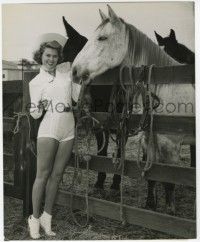 4d424 NINA SHIPMAN 8.25x10 still '59 the sexy young actress showing her shapely legs w/ her horse!