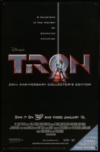 4j989 TRON 26x40 video poster R02 Walt Disney sci-fi, Jeff Bridges in a computer, Bruce Boxleitner