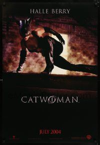 4k161 CATWOMAN teaser DS 1sh '04 great image of sexy Halle Berry in mask!