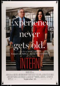 4k479 INTERN advance DS 1sh '15 great image of sexy Anne Hathaway and Robert De Niro!