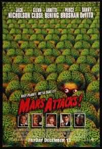 4k597 MARS ATTACKS! int'l advance DS 1sh '96 directed by Tim Burton, great image of brainy aliens!