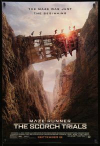 4k607 MAZE RUNNER: THE SCORCH TRIALS style B advance DS 1sh '15 Dylan O'Brien, city in ruins!