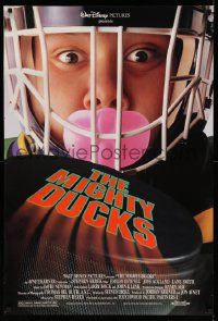 4k619 MIGHTY DUCKS DS 1sh '92 great image of puck coming at goalie, ice hockey!