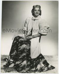 4s060 CAROLE LANDIS deluxe 10.5x13.5 still '40s full-length seated in cool skirt & fur coat by Stax!