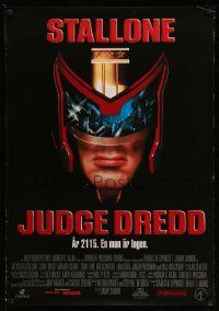 4t105 JUDGE DREDD DS Swedish '95 in the future, Sylvester Stallone is the law, great close image