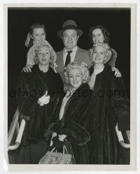 4x117 BOB HOPE 7.25x9 news photo '51 the legendary comic with five ladies of different ages!