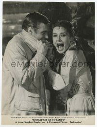 4x126 BREAKFAST AT TIFFANY'S 7x9.5 still '61 happy George Peppard & Audrey Hepburn in the rain!