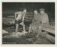 4x133 BRIDGE ON THE RIVER KWAI candid 8x10 still '58 half naked Holden laughs at Guinness & Hawkins!
