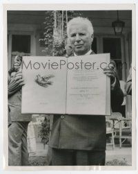 4x169 CHARLIE CHAPLIN 7.25x9 news photo '54 peace diploma for contributing to Peace & Friendship!