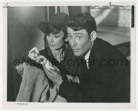 4x427 HOW TO STEAL A MILLION 8.25x10 still '66 Audrey Hepburn & Peter O'Toole with statuette!