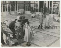 4x550 LAWRENCE OF ARABIA candid 7.25x9.25 still '63 crew w/movable camera filming Peter O'Toole!