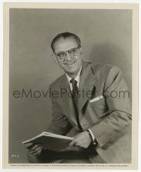 4x745 RAY JONES 8.25x10 still '52 the Universal glamour photographer smiling in his own portrait!