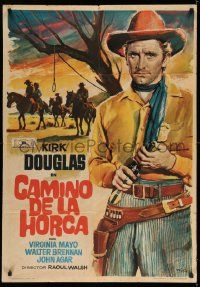 5f088 ALONG THE GREAT DIVIDE Spanish '63 different Mac Gomez art of Kirk Douglas with gun!