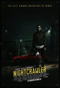 5g663 NIGHTCRAWLER advance DS 1sh '14 cool image of Jake Gyllenhaal with camera and sports car!
