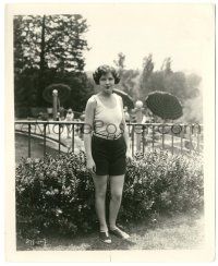 5m352 FIRE BRIGADE candid 8.25x10 still '26 May McAvoy casually posing at her Hollywood home!