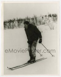 5m448 HEROES OF TELEMARK candid 8x10.25 still '66 Richard Harris switched from rugby to skiing!