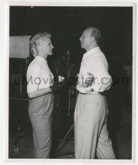 5m503 JAZZ SINGER candid 8.25x10 still '53 Peggy Lee with director Michael Curtiz by MacLean!