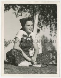 5m523 JUDY GARLAND 8x10.25 still '30s great youthful seated portrait when she was a young teen!