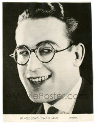 5m789 SAFETY LAST 7.25x9.75 still '23 best close portrait of Harold Lloyd w/trademark glasses!