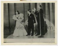 5m866 STRIKE UP THE BAND 8x10 still '40 Paul Whiteman & Mickey Rooney by Judy Garland with award!