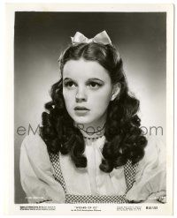 5m984 WIZARD OF OZ 8x10 still R55 wonderful close portrait of Judy Garland as Dorothy!