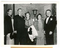 5m991 YANKEE DOODLE DANDY 7.25x9 news photo '42 James Cagney with wife & family at the premiere!