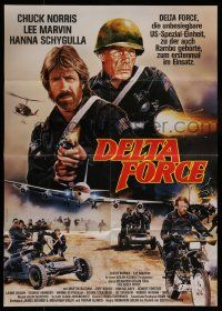 5r239 DELTA FORCE German '86 cool image of Chuck Norris & Lee Marvin firing guns!