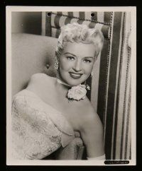5x481 HOW TO MARRY A MILLIONAIRE 8 8x10 stills '53 all with gorgeous Betty Grable + 1 w/Monroe!