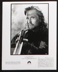6d316 GHOST & THE DARKNESS presskit w/ 5 stills '96 image of hunters Val Kilmer & Michael Douglas!