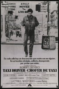 6f953 TAXI DRIVER pre-awards Argentinean '76 classic c/u of Robert De Niro walking, Martin Scorsese!