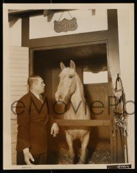 6m997 VICTOR MCLAGLEN 2 8x10 stills '30s portrait images of the star, one with Duchess the horse!