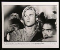 6m117 SEVEN YEARS IN TIBET presskit w/ 13 stills '97 Brad Pitt, Jean-Jacques Annaud