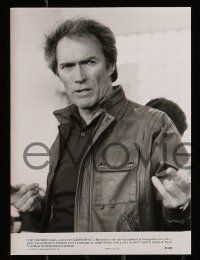 6m489 SUDDEN IMPACT presskit w/ 3 stills '83 Clint Eastwood is at it again as Dirty Harry!